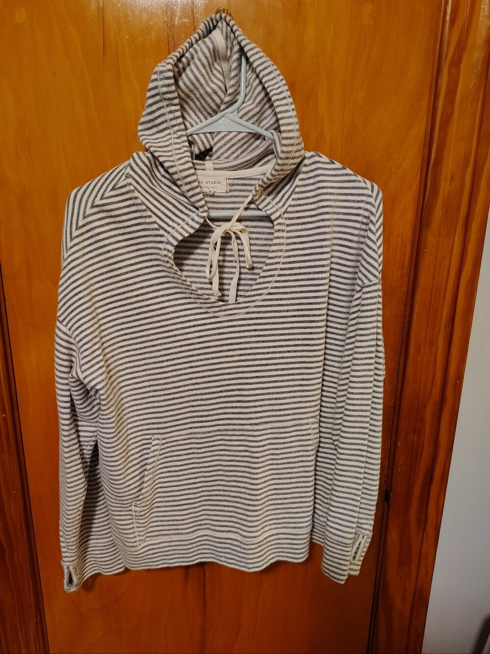 Striped Hooded Pullover Sweatshirt - White & Blue